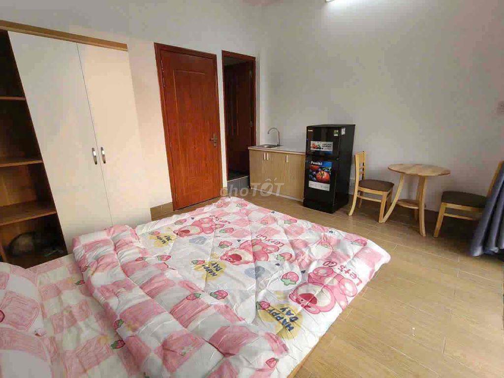 Căn hộ sáng thoáng, giá rẻ ở Bình Phú, Q6