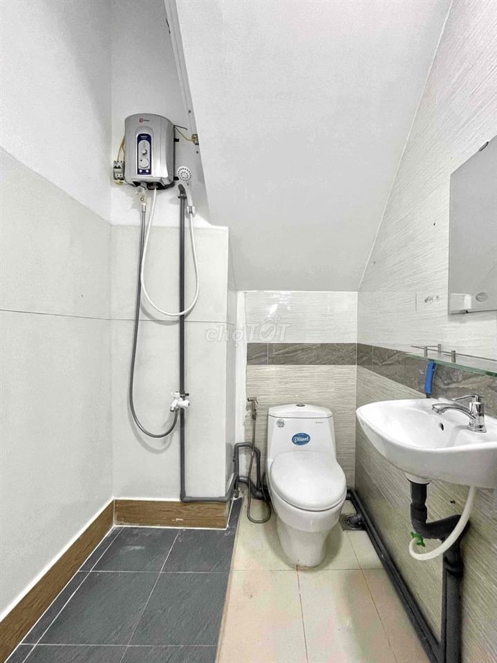 Căn hộ tầng trệt, yên tĩnh, ADV quận 6