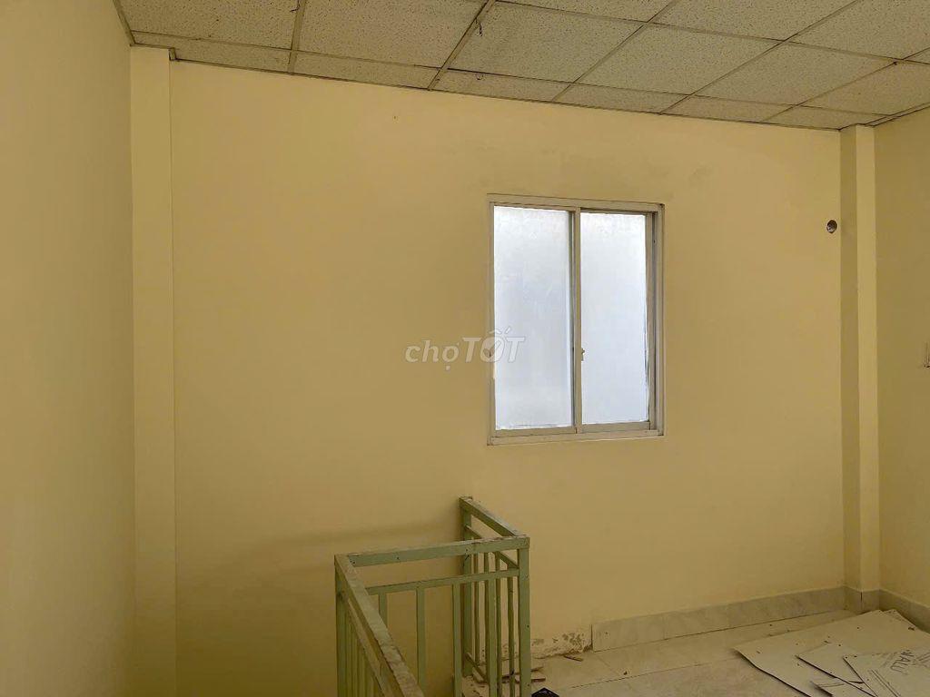 Nhà cho thuê nguyên căn Hương lộ 2 hẻm xe hơi, nhà trống