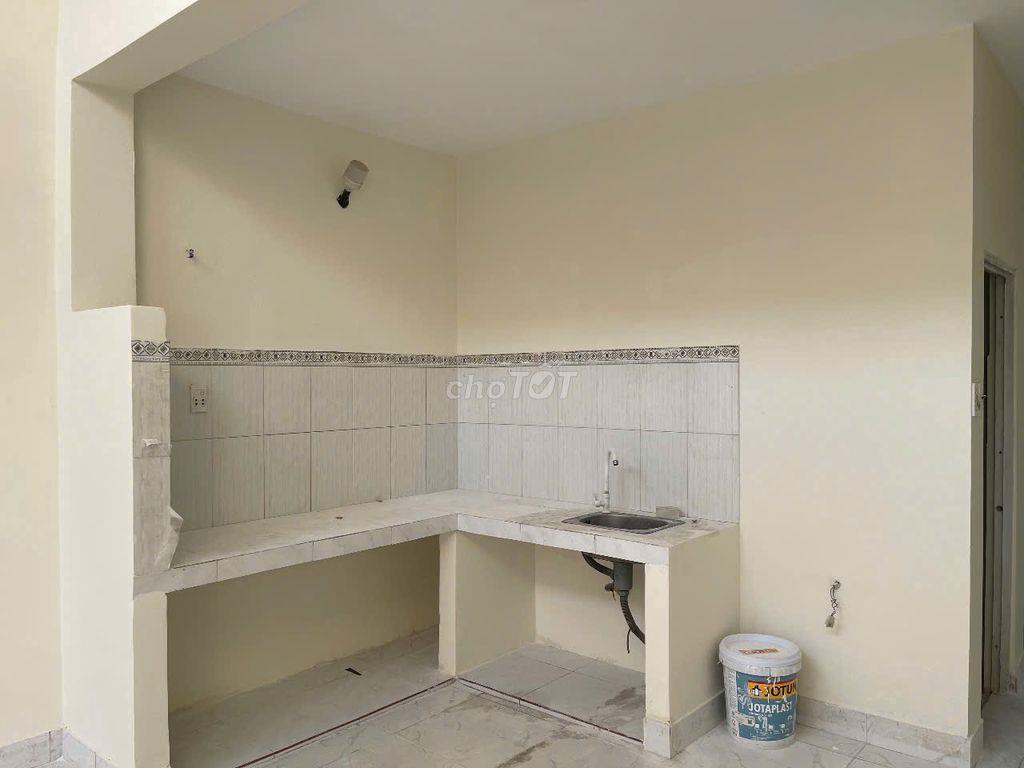 Nhà cho thuê nguyên căn Hương lộ 2 hẻm xe hơi, nhà trống
