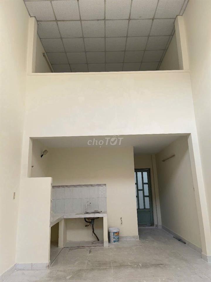 Nhà cho thuê nguyên căn Hương lộ 2 hẻm xe hơi, nhà trống