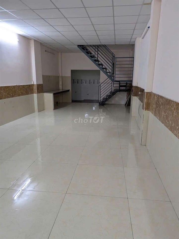 Cho thuê nhà Lê Niệm