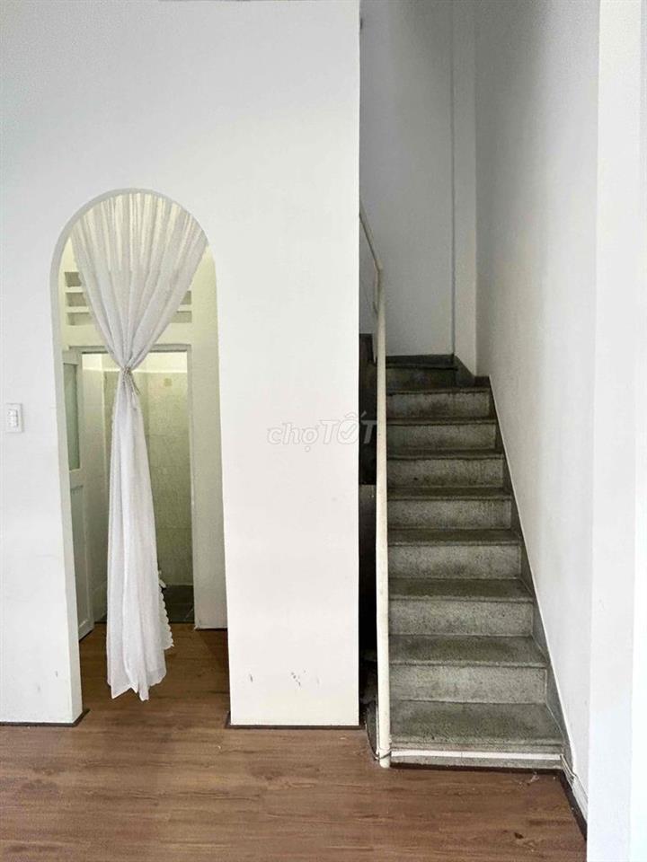CHO THUÊ NHÀ 2 MẶT TIỀN LÊ VĂN SỸ Q.3 - VỊ TRÍ CỰC ĐẸP KINH DOANH!