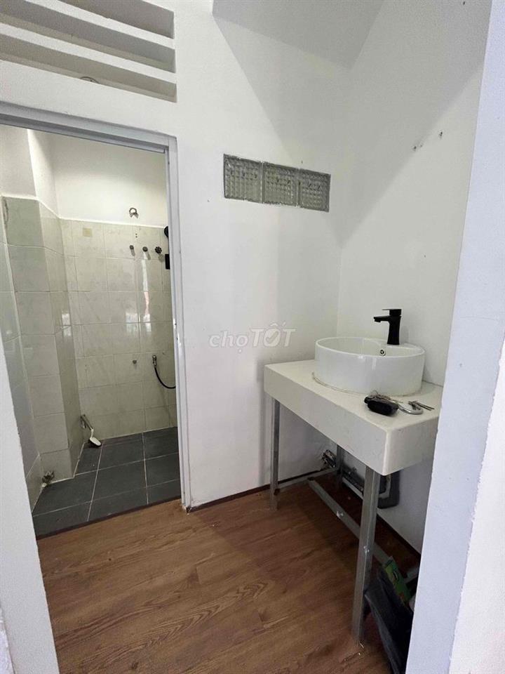 CHO THUÊ NHÀ 2 MẶT TIỀN LÊ VĂN SỸ Q.3 - VỊ TRÍ CỰC ĐẸP KINH DOANH!