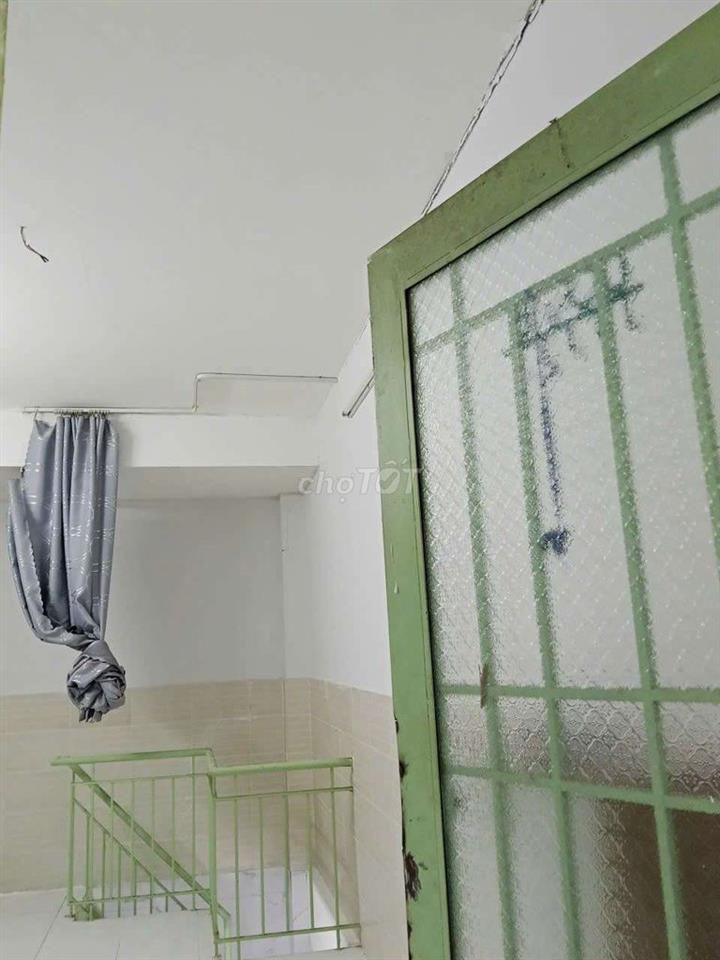 Cho thuê nguyên căn nhà 1 trệt 1 lầu quận 6