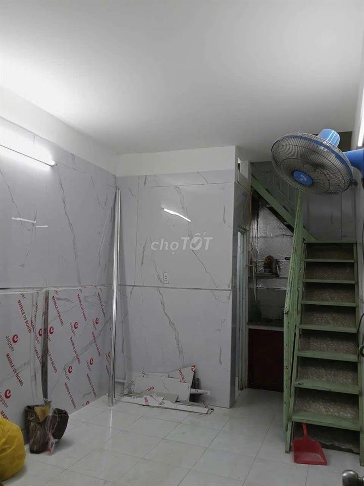 Cho thuê nguyên căn nhà 1 trệt 1 lầu quận 6