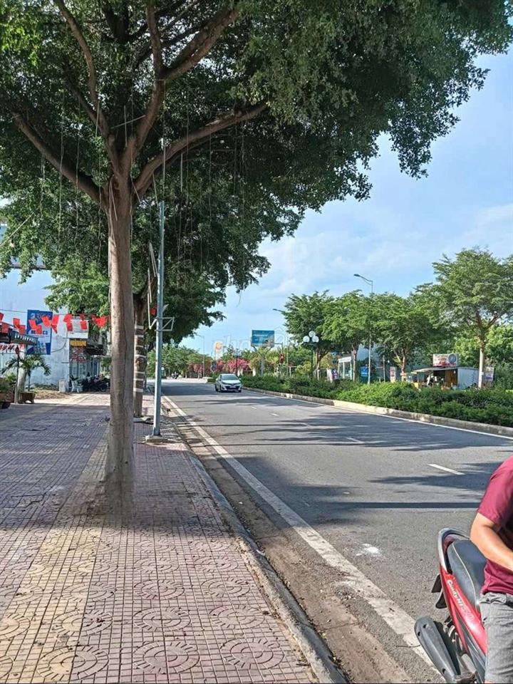 Chính chủ bán lô đất K1  trung tâm thành phố