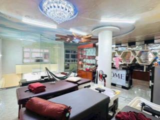 Sang tiệm nail đang kd ổn đường Trần Hưng Đạo