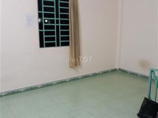 Cho Nam ở ghép phòng sạch sẽ, thoáng mát tiện nghi 750k/tháng