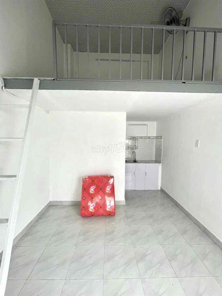 PASS PHÒNG Q.12 GẦN CẦU PHÚ LONG, CAO ĐẲNG ĐIỆN LỰC