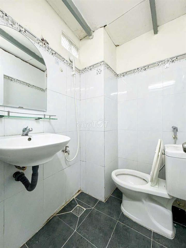 CHÍNH CHỦ CHO THUÊ PHÒNG GẦN GTVT CS2 