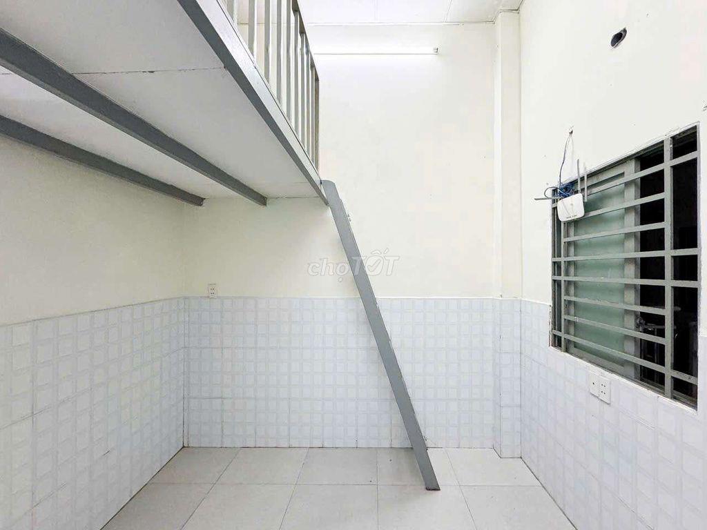 CHÍNH CHỦ CHO THUÊ PHÒNG GẦN GTVT CS2 