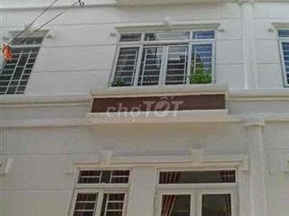 phòng trọ Âu Cơ, 1 trệt 1 lầu đúc, đủ nội thất, nhà mới đẹp, giờ tự do