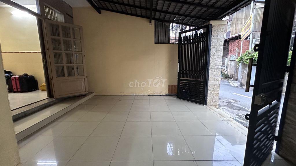 Cho thuê nhà căn đôi 9.5x18m vừa ở vừa làm kho/VP, giá 32tr/tháng