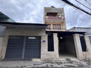 Cho thuê nhà căn đôi 9.5x18m vừa ở vừa làm kho/VP, giá 32tr/tháng