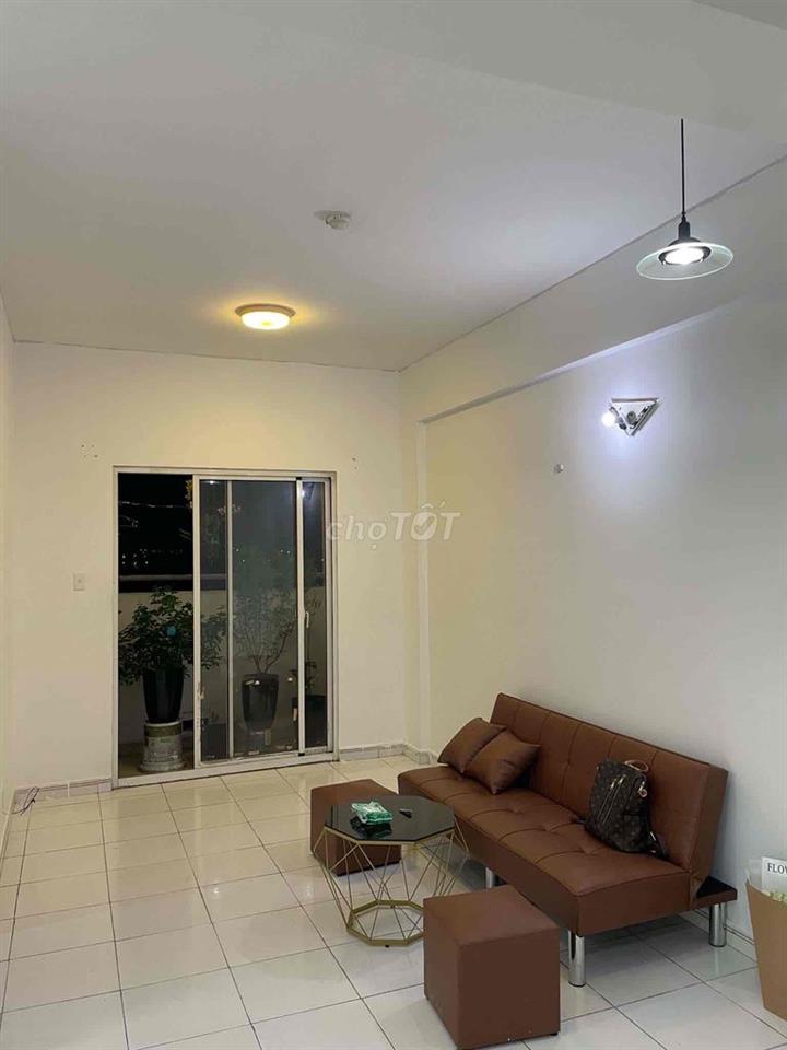 Cho thuê căn hộ HQC Plaza, Nguyễn Văn Linh 2pn 2wc giá rẻ