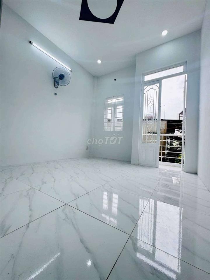 Nhà đẹp quận 8 thoáng mát ngang 3m5 giá rẽ