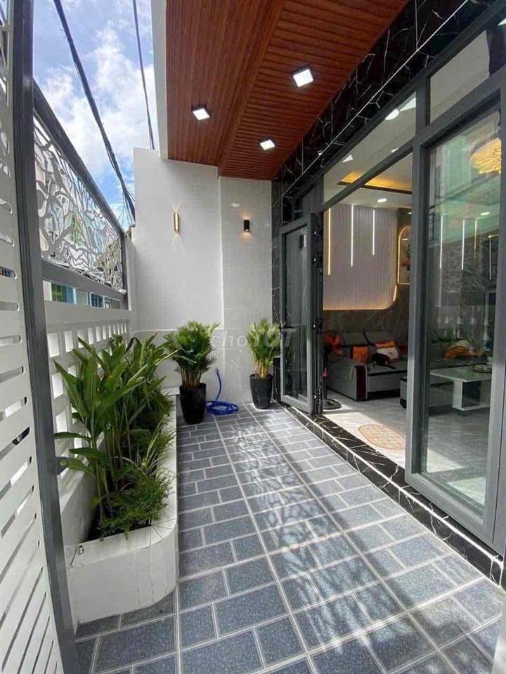 Nhà đẹp Long An Cần Giuộc 2 mặt tiền hẽm xe hơi