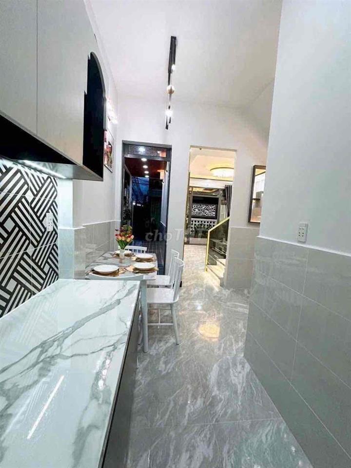 Nhà đẹp Long An Cần Giuộc 2 mặt tiền hẽm xe hơi