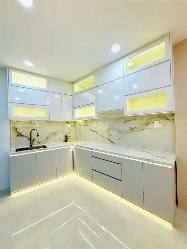 Nhà quận 8 đẹp lung linh sổ hồng riêng nở hậu 