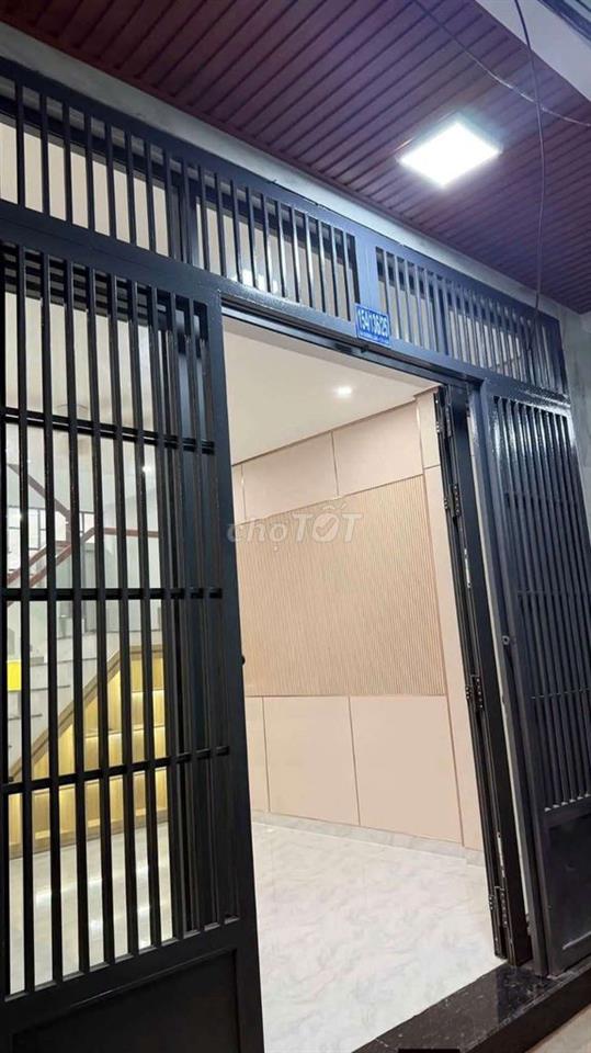 Nhà hẽm đẹp Âu Dương Lân giá rẽ sổ hồng 