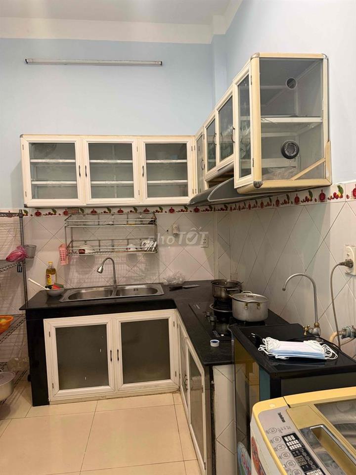 Nhà hẻm xe hơi đuờng Lê Đình Cẩn DT 4x16. Giá 5tỷ250