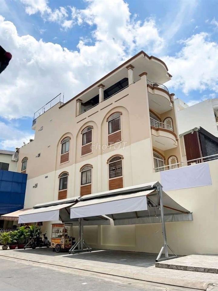 Mặt tiền 657 Quang Trung 9x30m 2 lầu sân thượng