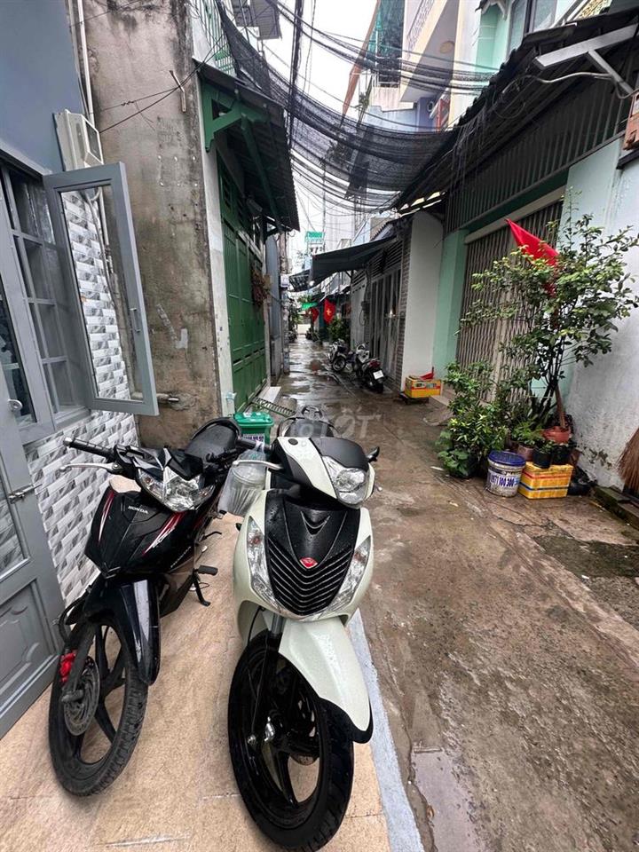 cho thuê nhà nguyên căn 4x10