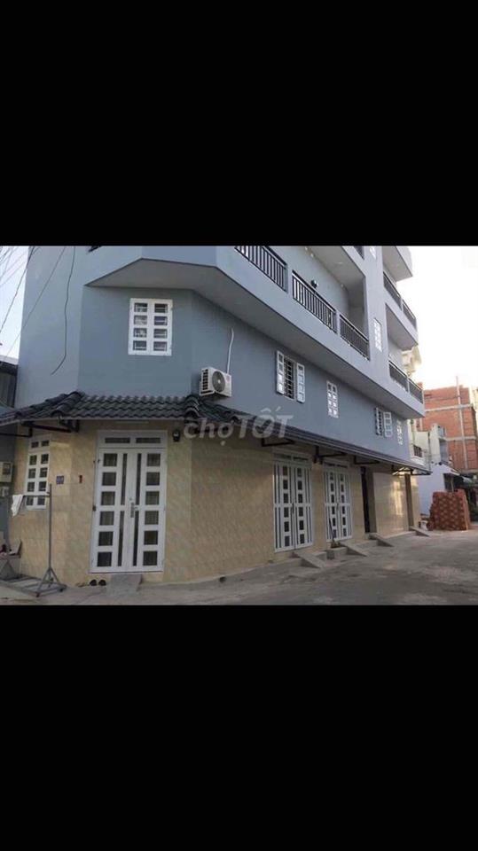 1 phòng lầu 2.dt15m2,có gac và ban công.hẻm yên tĩnh,an ninh.