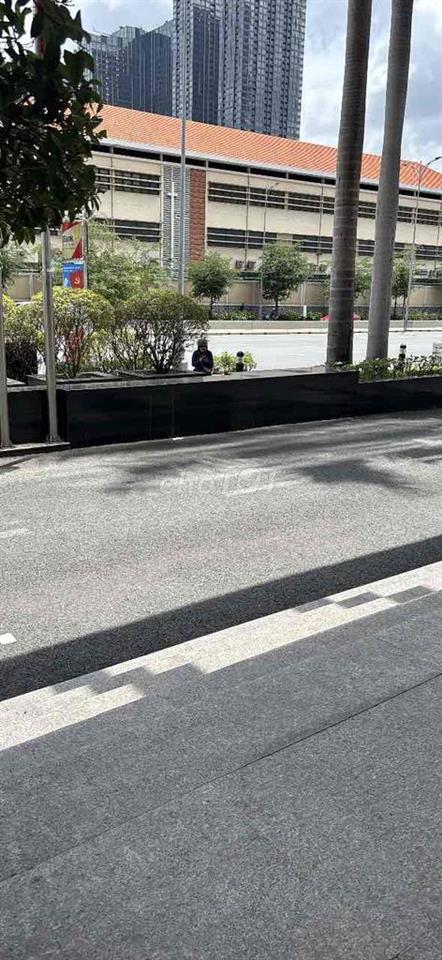 phòng đẹp có ban công cửa sổ thoáng mát 2,3tr