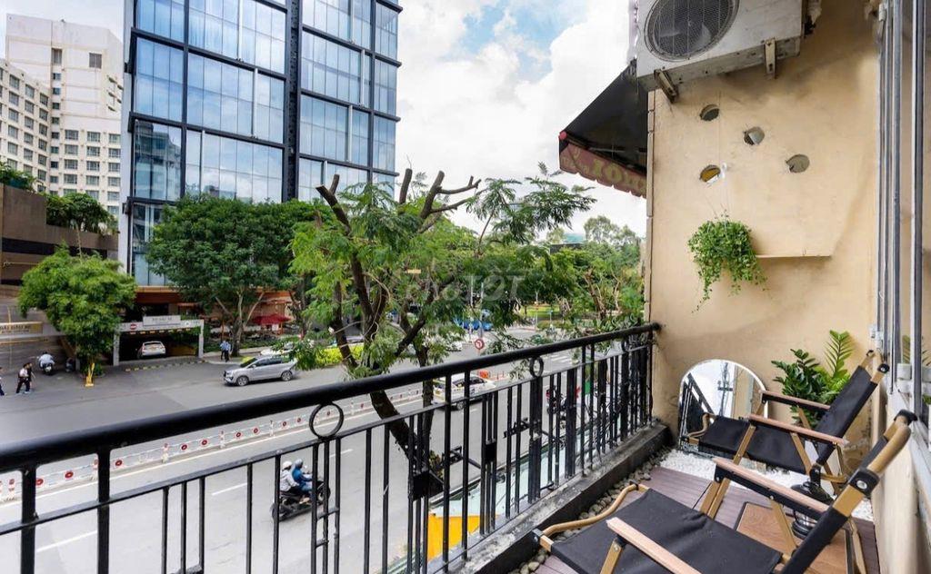 CHO THUÊ CH 1PN BAN CÔNG Q1, VIEW ĐẸP, PHÒNG THOÁNG NHIỀU ÁNH SÁNG