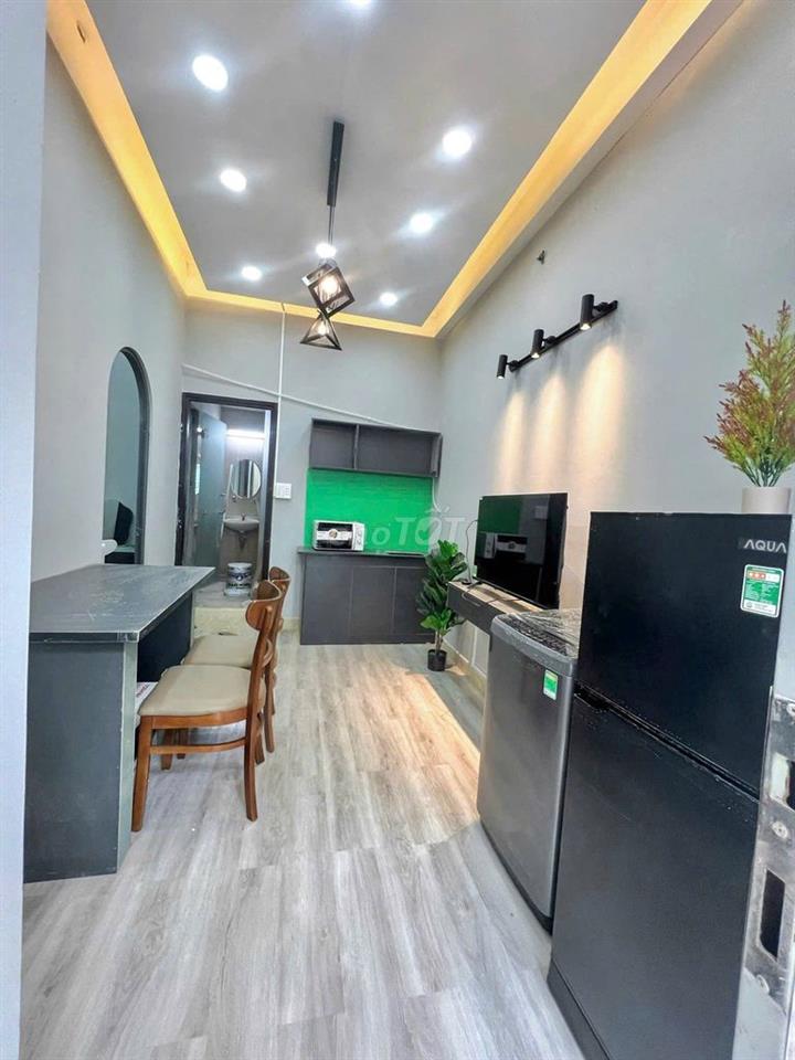 CHO THUÊ CH 2PN NGAY TT Q10 | PHÒNG TẮM RỘNG, GIẾNG TRỜI FULL NỘT THẤT