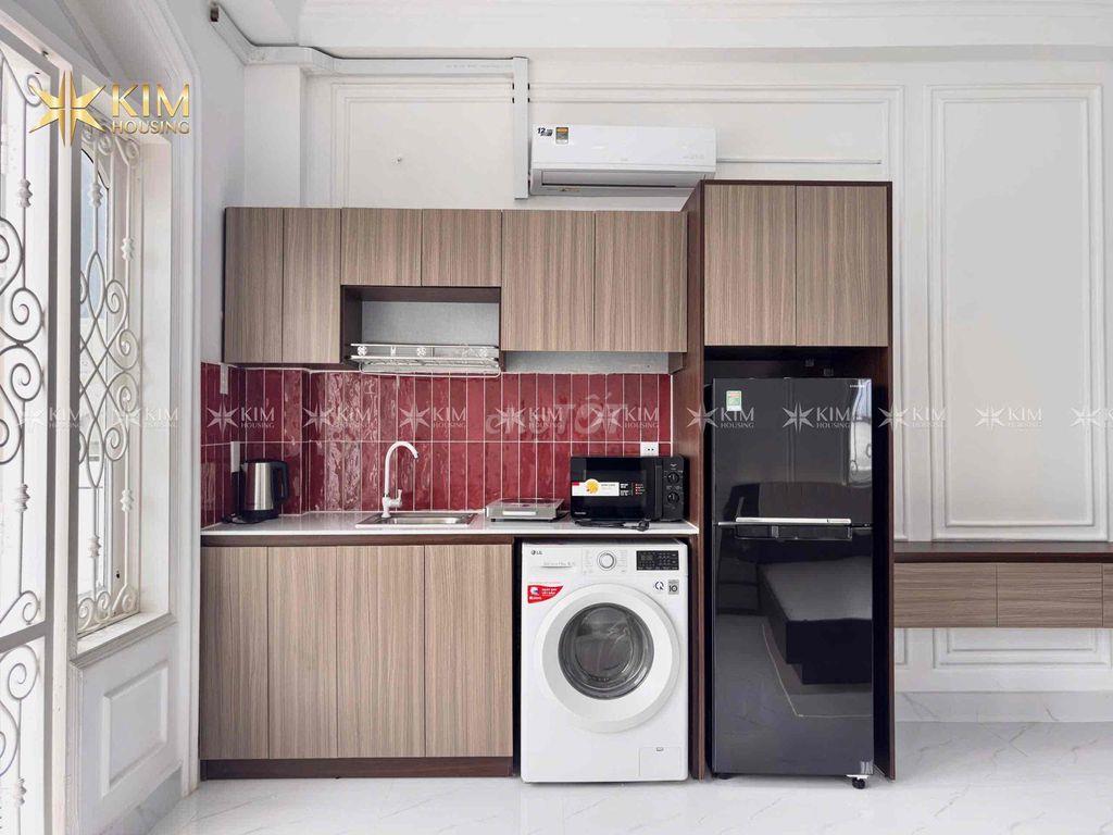 Cho Thuê Căn Hộ Ban Công mới 100%- Thang Máy-Full NT- Máy giặt riêng