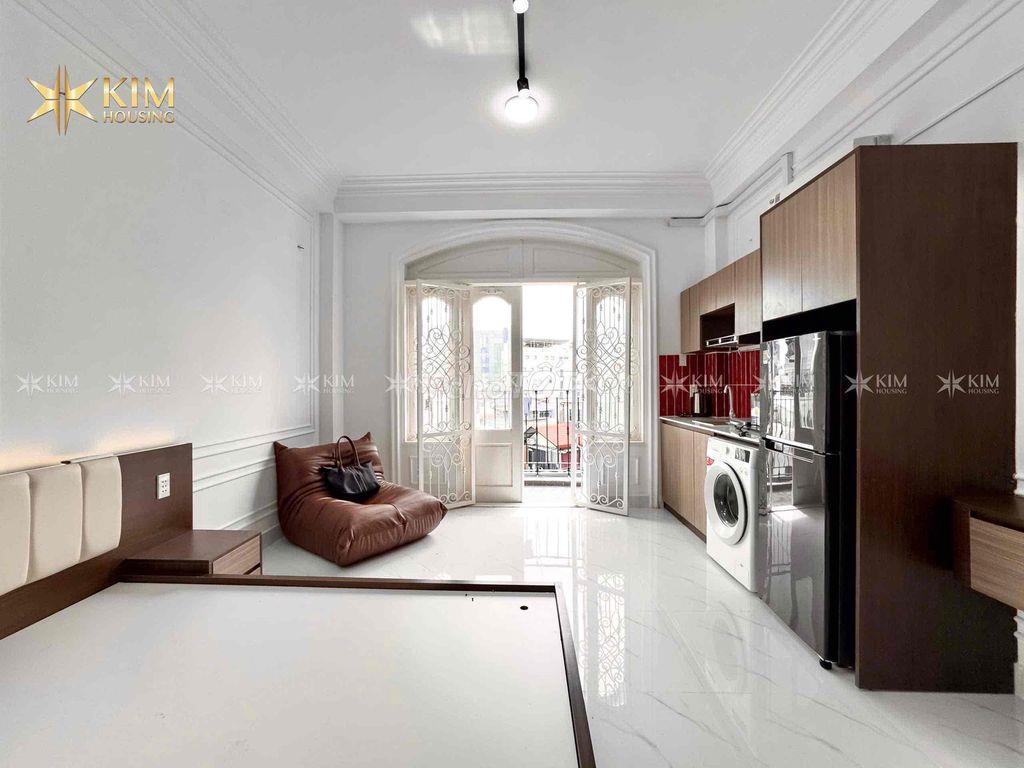 Cho Thuê Căn Hộ Ban Công mới 100%- Thang Máy-Full NT- Máy giặt riêng