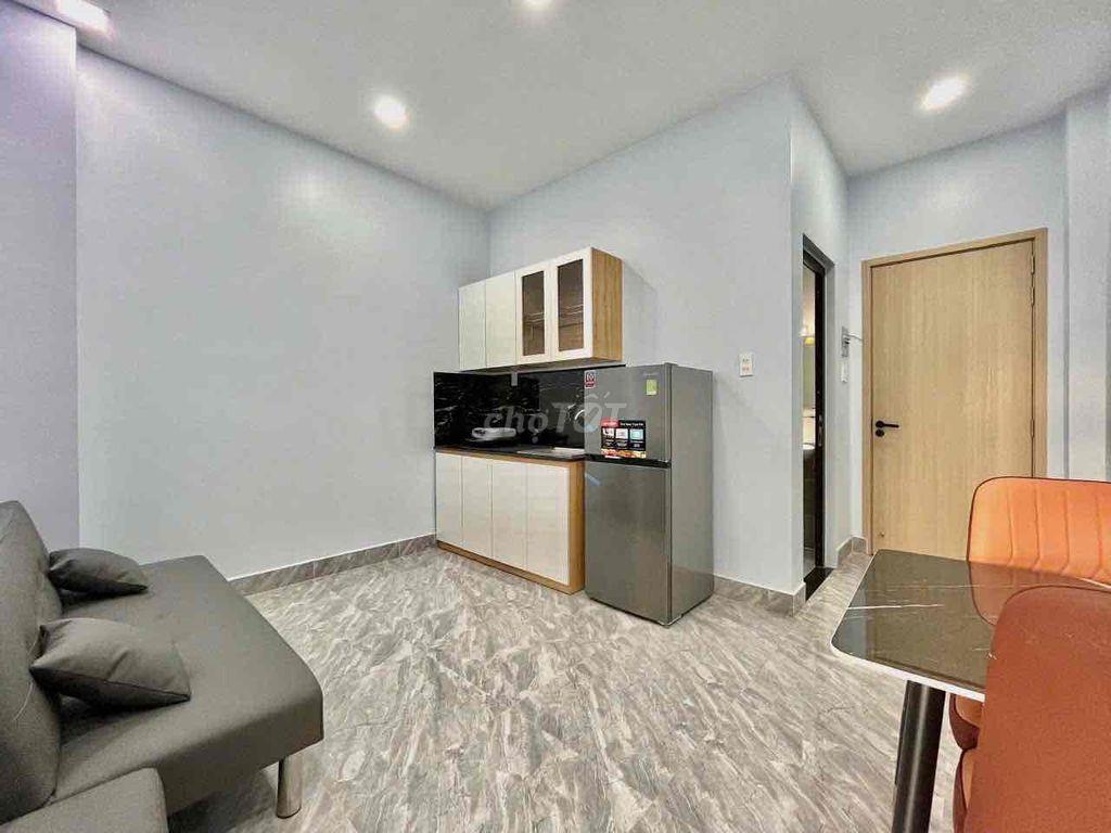 Cho thuê CH 1 PN Tách Bếp Thang Máy MGR Rộng 40m2  tại Bình Thạnh