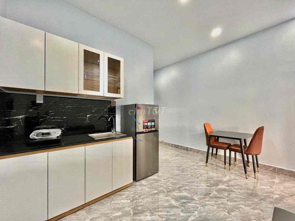 Cho thuê CH 1 PN Tách Bếp Thang Máy MGR Rộng 40m2  tại Bình Thạnh