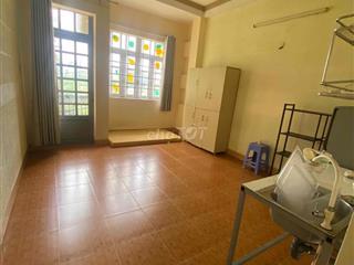 Phòng ở Đặng Thùy Trâm p13 quận bình Thạnh, cách trường đại học văn la
