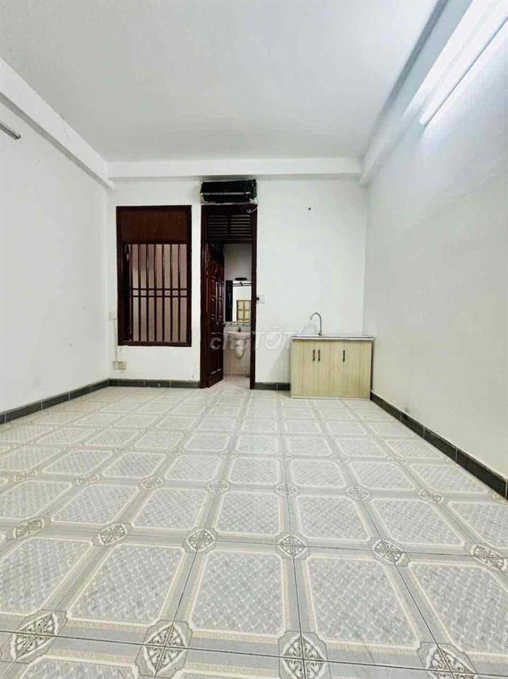 Phòng ở Đặng Thùy Trâm p13 quận bình Thạnh, cách trường đại học văn la