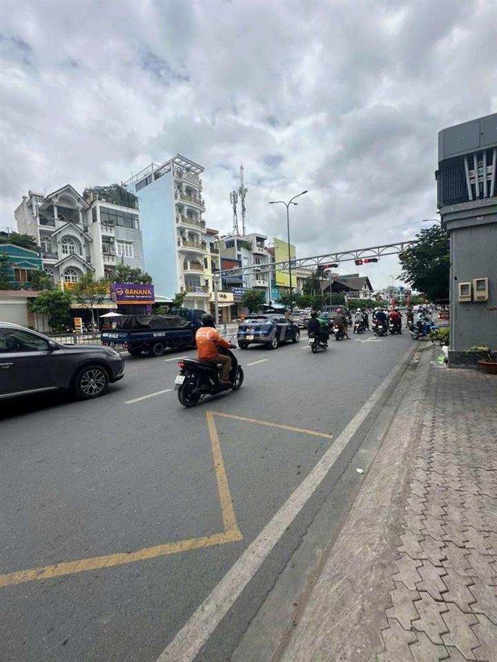 MT DƯƠNG QUẢNG HÀM. GV 3 Lầu