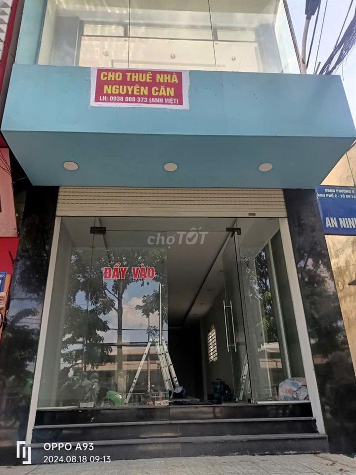 Cần cho thuê dài hạn nhà hai mặt tiền nguyên căn