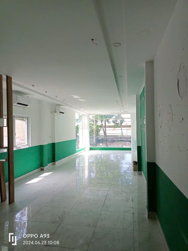 Cần cho thuê dài hạn nhà hai mặt tiền nguyên căn