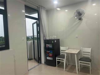 Hiện trống 1p đầy đủ tiện nghi view sông bờ kè đẹp mát tầng 1 có banco