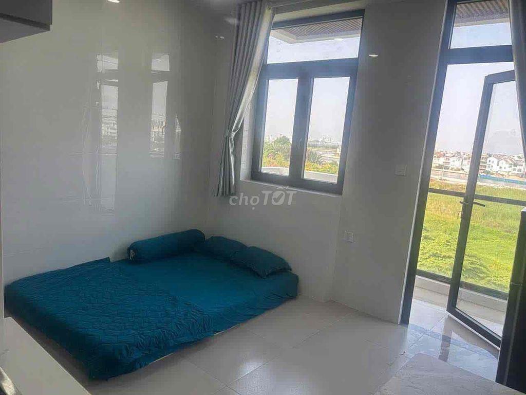 Hiện trống 1p đầy đủ tiện nghi view sông bờ kè đẹp mát tầng 1 có banco