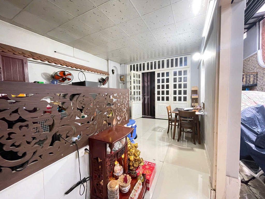 BÁN NHÀ SÂN VƯỜN GẦN CHỢ BÀ ĐIỂM, MT ĐƯỜNG 10M
