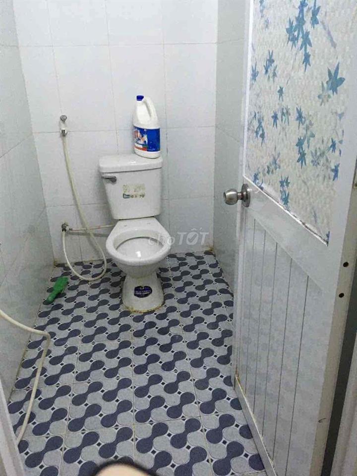 Nhà cho thuê gần trường Huflit và chợ đầu mối