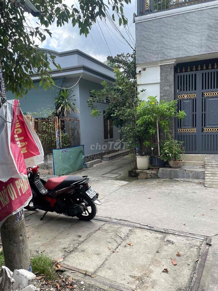 cần bán đất ở xã bà Điểm hóc môn hcm