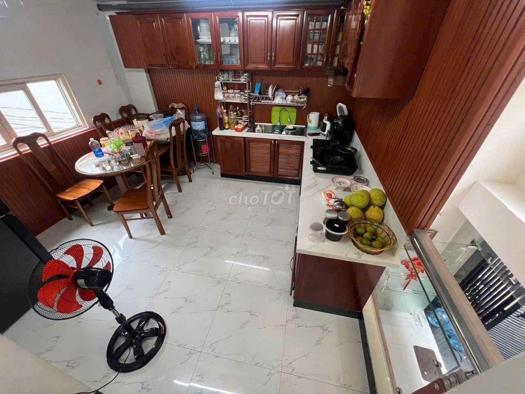 chính chủ bán gấp q6 hẻm 4n