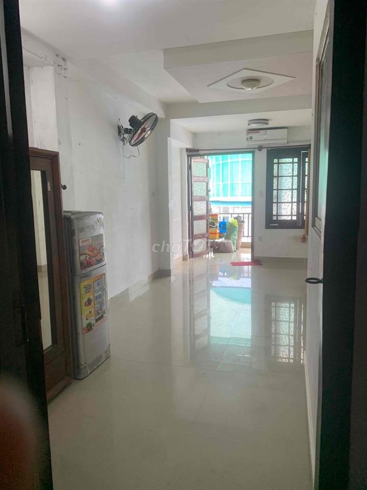 phòng nhà mặt tien 14m