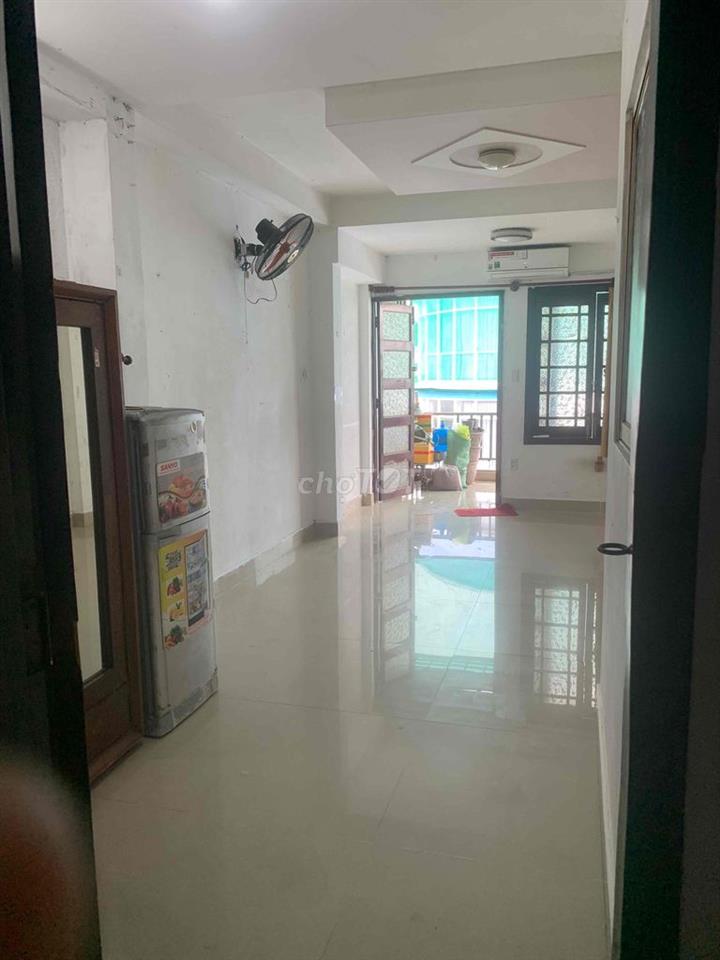 phòng nhà mặt tien 14m