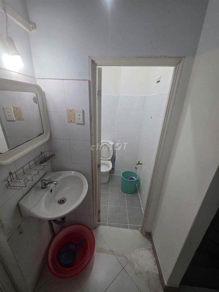 Cho thuê phòng trọ 16m2 Hùng Vương, P. Vườn Lài giá 3 triệu/tháng
